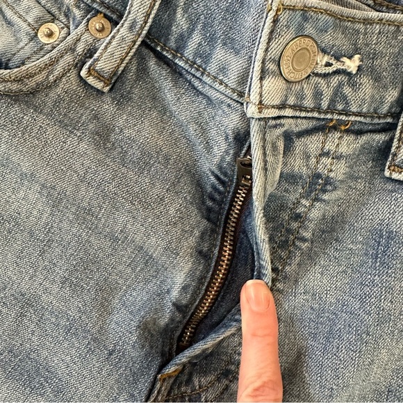 Abercrombie & Fitch Men’s Slim Taper Stretch Distressed Denim Jeans Sz 32 GUC - Picture 5 of 9